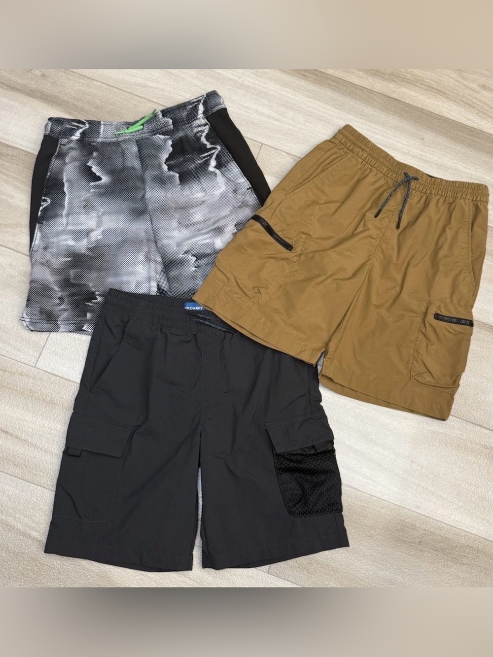 Lot Of 2 Old Navy Boys Sz YXL 14 16 Khaki & Black Cargo Shorts + Bonus Swim Suit
